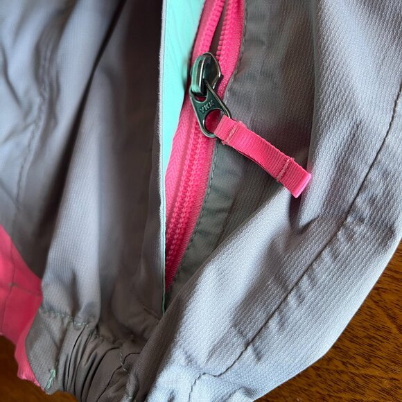 The North Face mint and pink shell jacket 2T - Picture 10 of 16